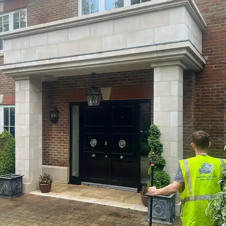 feel_the_pressure_stone_cleaning18.webp